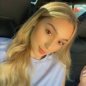 Meet your Posher, Evelyn